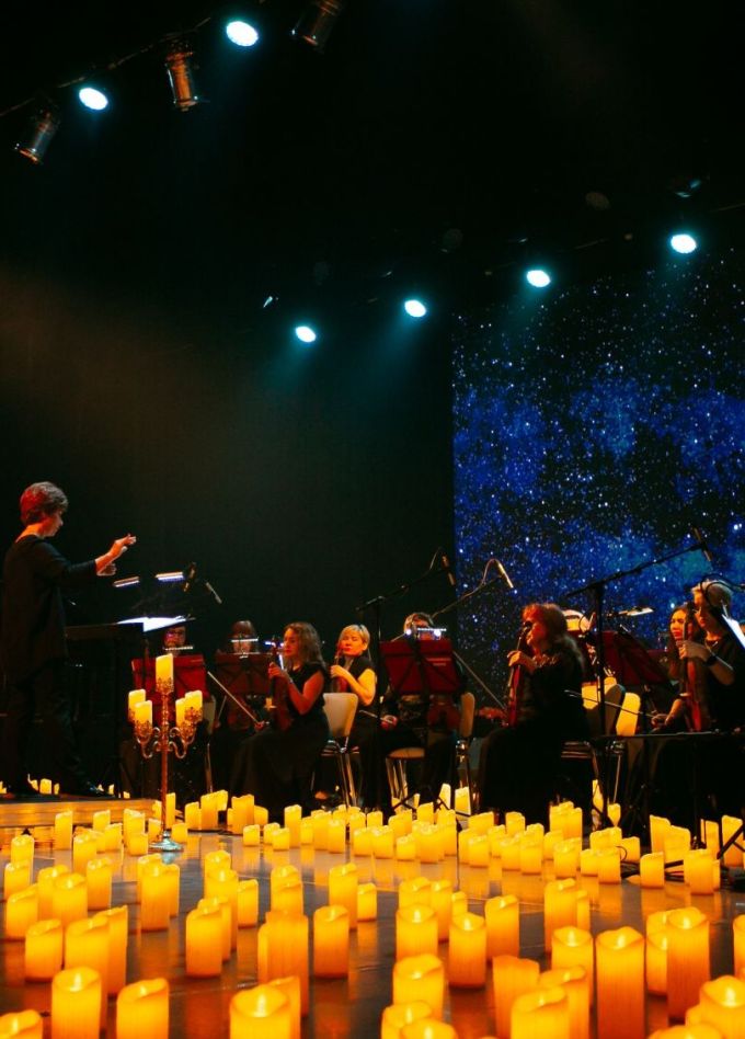 Ханс Циммер и Людовико Эйнауди. Двойной концерт в сиянии тысячи свечей