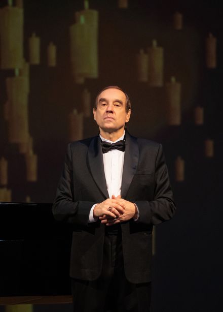 Андрей Антонов